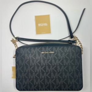 Micheal Kors Monogram Jet Set NWT